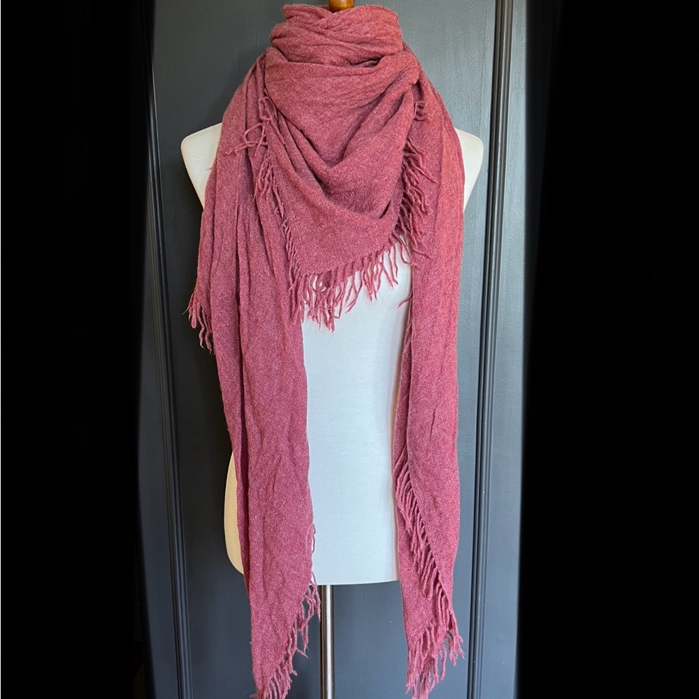 New Auth Chan Luu 100% Cashmere Scarf Color: Dusty Brick